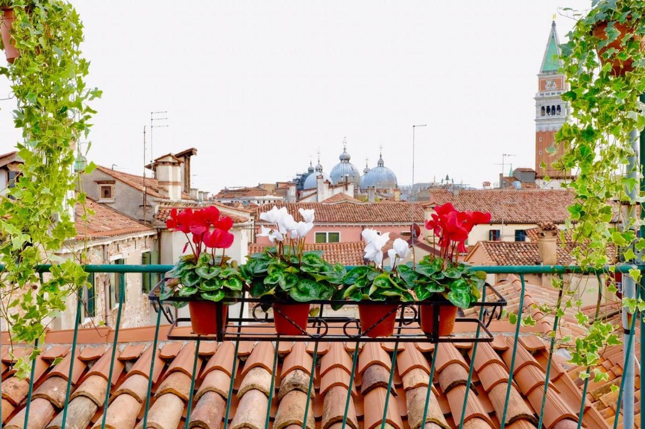 Andy'S Apartment Venice Luaran gambar