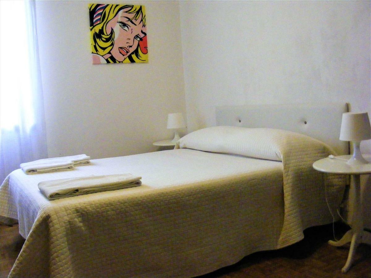 Andy'S Apartment Venice Luaran gambar